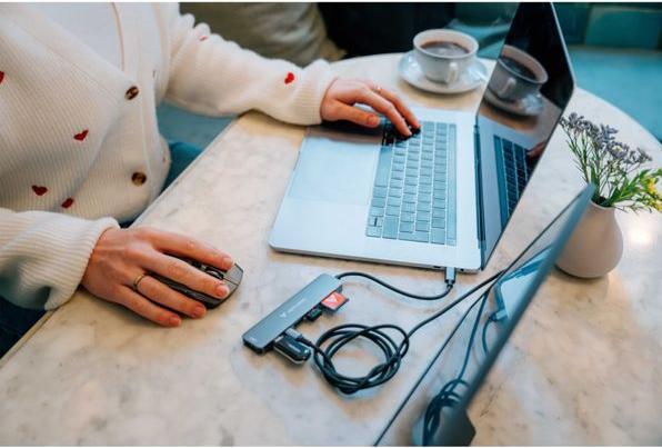 Produktbild Verbatim Plectra Black 256GB USB-C Flash Drive 30226 (256 GB, USB-C)