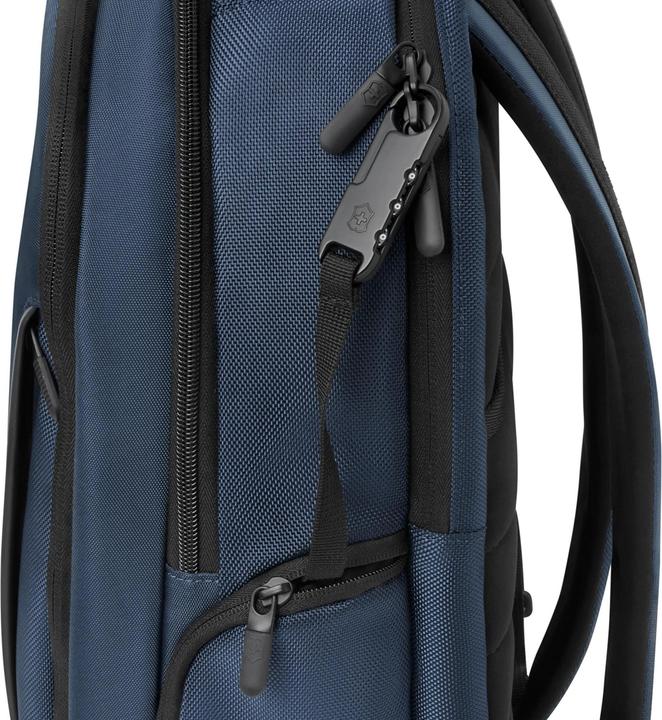 Actual product image Victorinox Altmont Professional, Essential Laptop Backpack, Navy Blue (24 l)