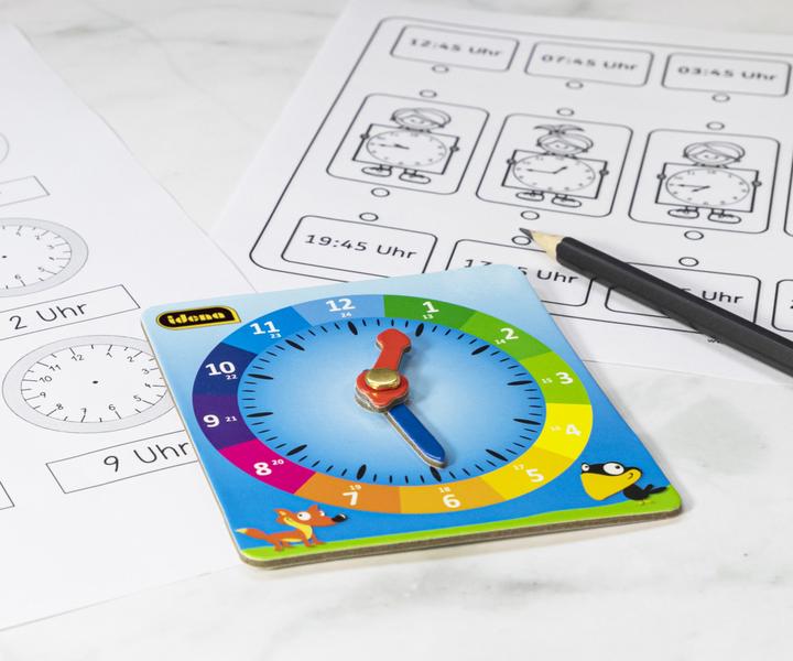 Actual product image Idena Learning clock square cardboard FSC-Rec