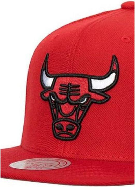 Actual product image Mitchell & Ness NBA Chicago Bulls Team Ground 2.0 Snapback Cap (One size)