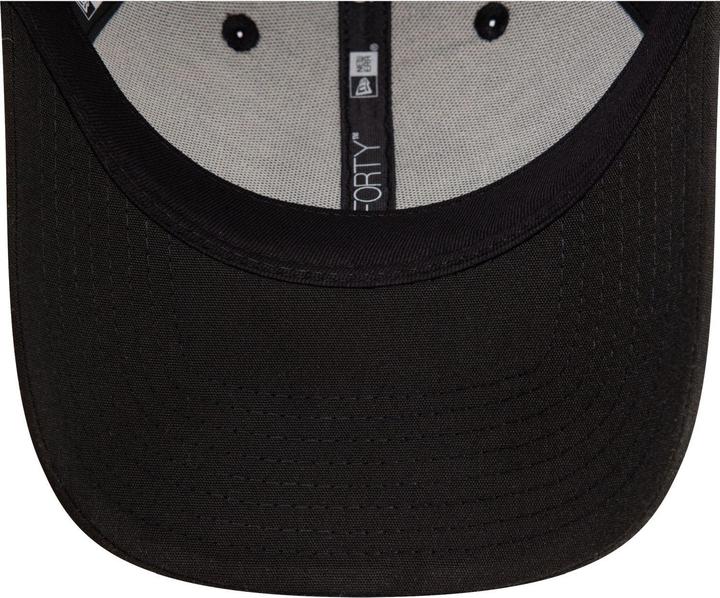Actual product image New Era 9Forty Strapback Cap - Repreve Mono Schwarz
