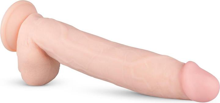 Actual product image Real Fantasy Dwane