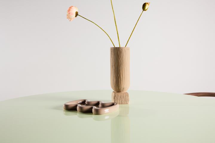 Actual product image Venture Home Lanzo