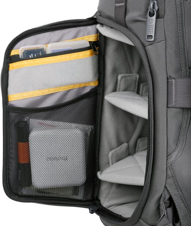 Actual product image Vanguard Veo Adaptor S46 Backpack with USB-A (Photo backpack, 18 l)