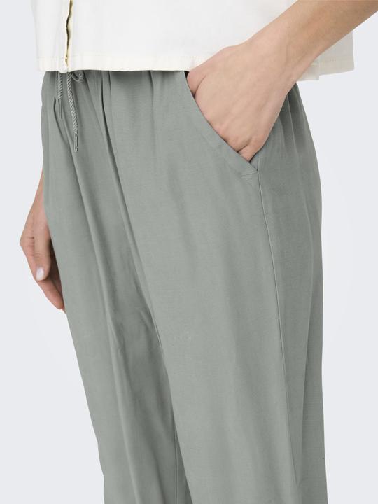 Produktbild Only ONLKELDA-EMERY Mittlere Taille Normal geschnitten Klassische Hose Klassische Hose (W46/L30)