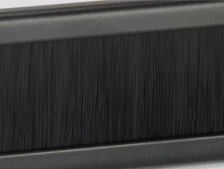 Produktbild equip Pro Kabelabdeckung mit Bürsten