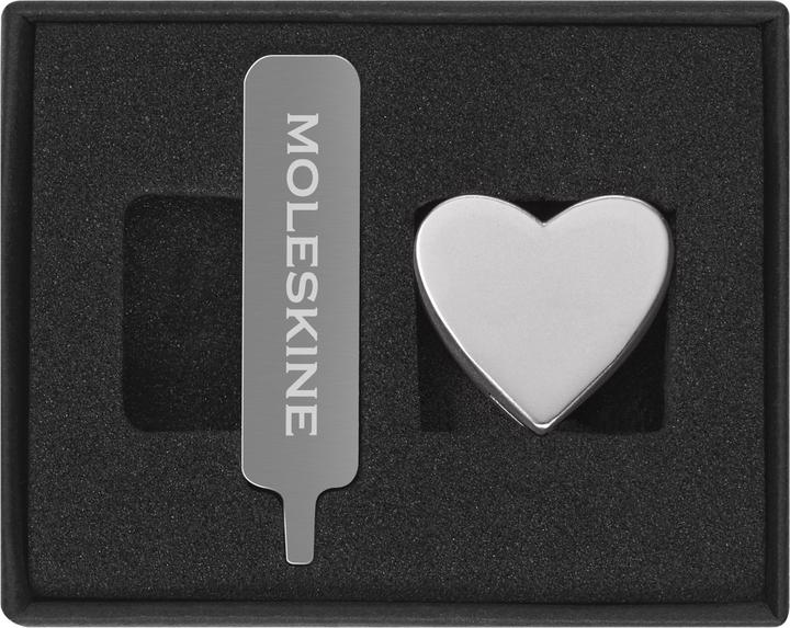 Actual product image Moleskine Pin Heart Silver (No binding)