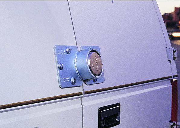 Actual product image Master Lock Padlock with heavy duty shackle 736EURD