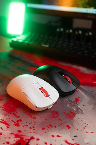 Produktbild Marvo NIRO 60 Maus weiss, 12000DPI, Tri-Mode (Kabelgebunden, Kabellos)