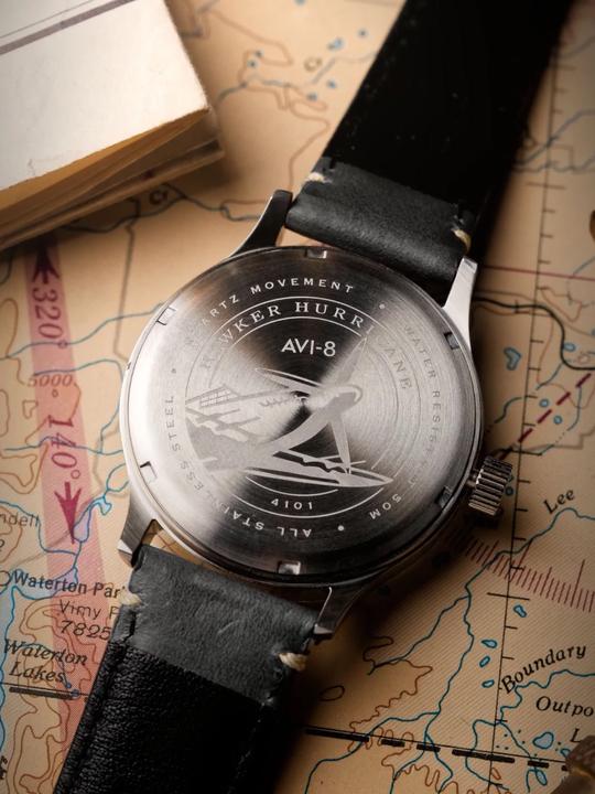 Produktbild AVI-8 AV-4101-09 Hawker Hurricane McKellar Dual Time (Fliegeruhr)