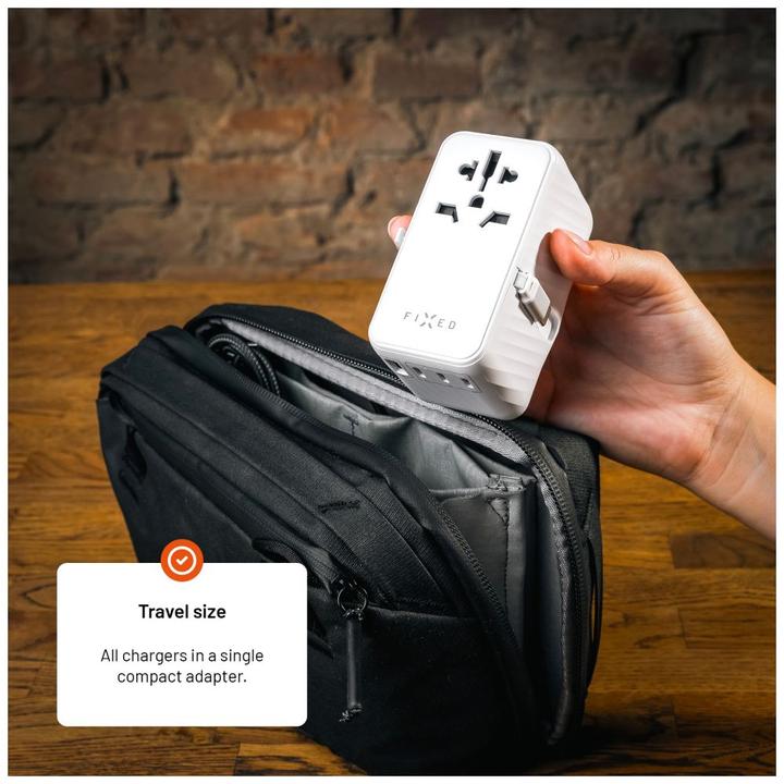 Actual product image Fixed Voyager World Adapter, 4xUSB-C/1xUSB, GaN, 85W, white