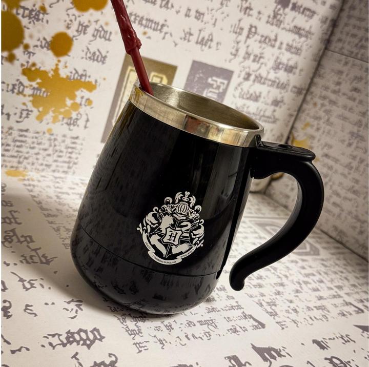 Actual product image Thumbs Up Harry Potter Zauberstab Selbstrührende Tasse (450 ml, 1x)