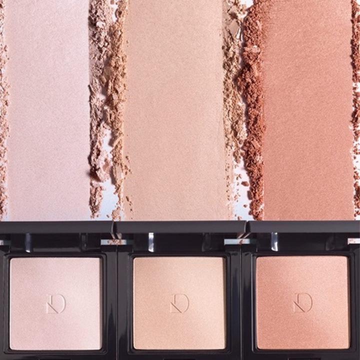 Actual product image Diego dalla Palma Compact Powder Highlighter No 30 (130 Beige, Highlighter, 10 g)