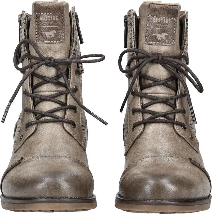 Actual product image Mustang Stiefelette (40)