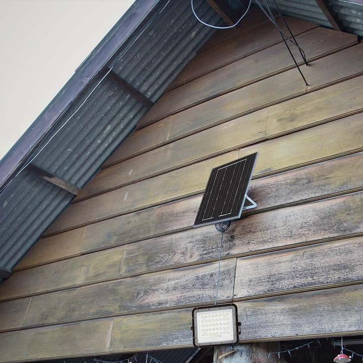 Produktbild V-TAC VT-80W 7824 Solar-Spot Neutralweiss Schwarz (800 lm, IP65)