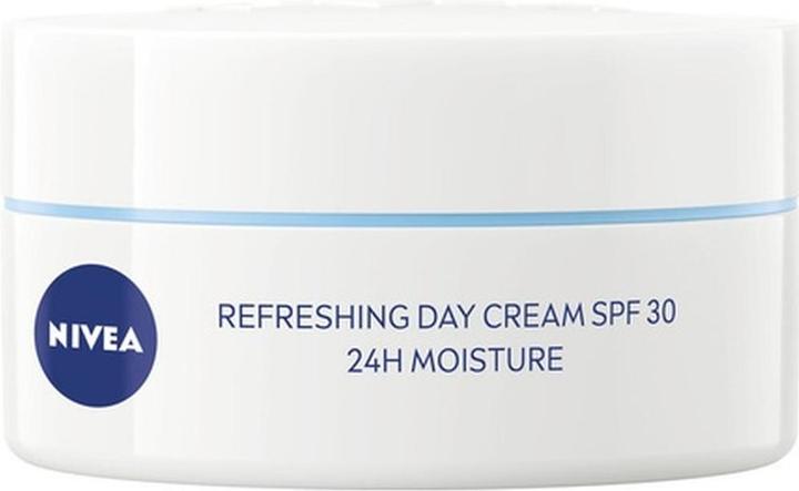NIVEA Moisturizing Day Cream Spf 30 Essential Refreshing Day Cream 50 Ml (50 ml, Day cream, SPF 30)