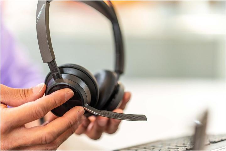 Image du produit Poly Voyager Focus 2 (Sans fil, Filaire, USB-C)