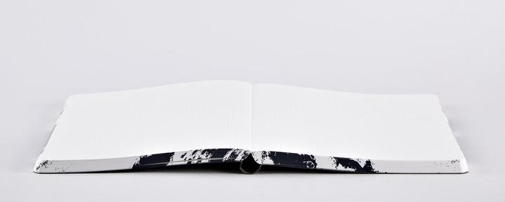 Actual product image Nuuna Graphic L, Moon (A5, Dotted, Soft cover)