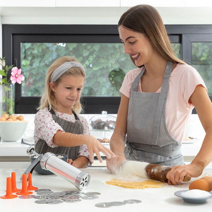 Immagine prodotto InnovaGoods Distributore di pasta per biscotti e pistola a spruzzo - 4 ugelli (Pressa per biscotti)
