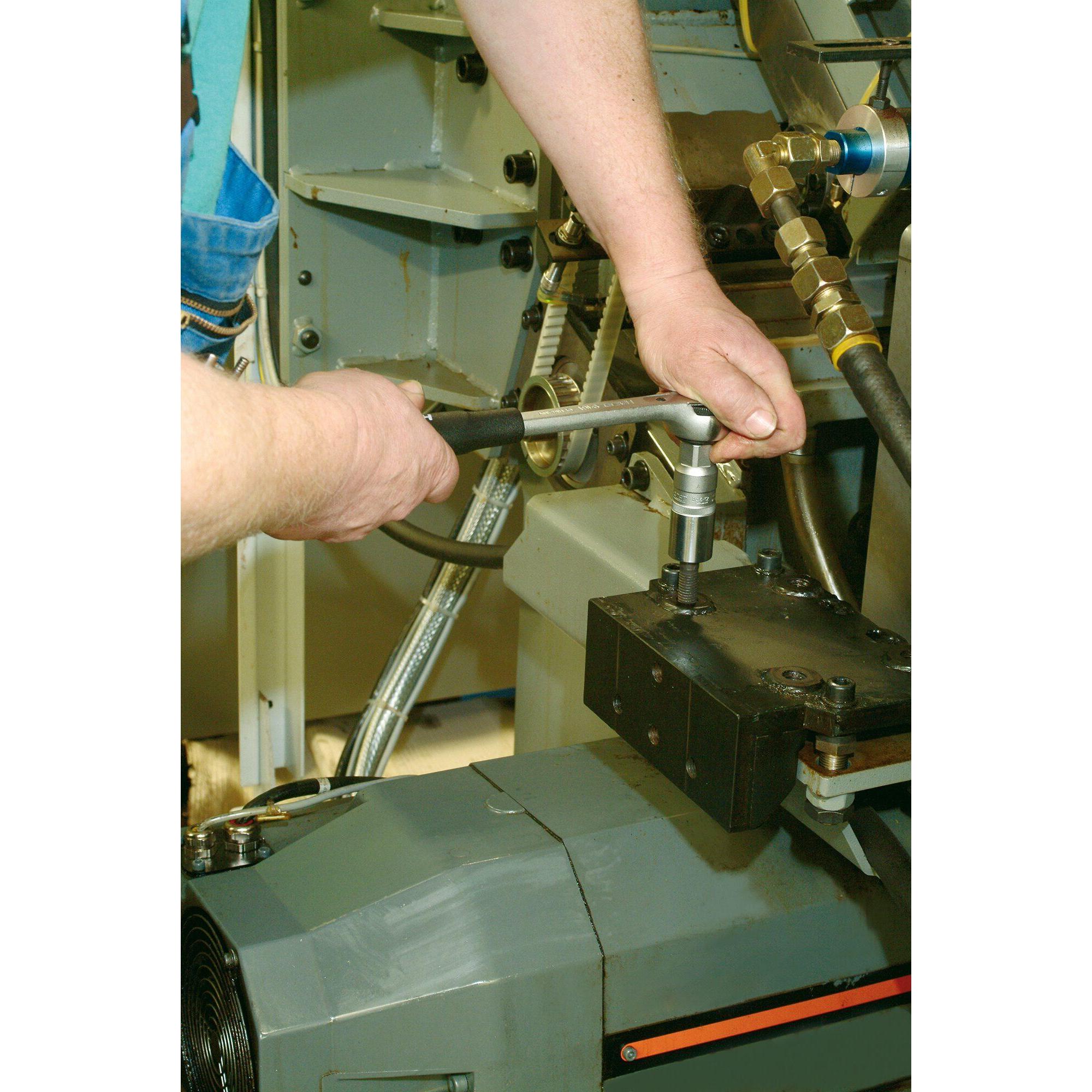 Thumbnail - HAZET, Gewindeschneider + Gewindebohrer, Stehbolzen-Ausdreher 844-8 ∙ Vierkant12,5 mm (1/2 Zoll) ∙ 23 mm