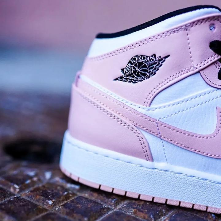 Image du produit Nike Air Jordan 1 (39)