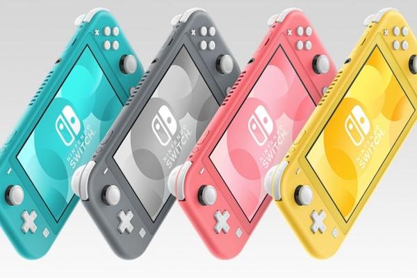 Actual product image Nintendo Switch Lite - Coral