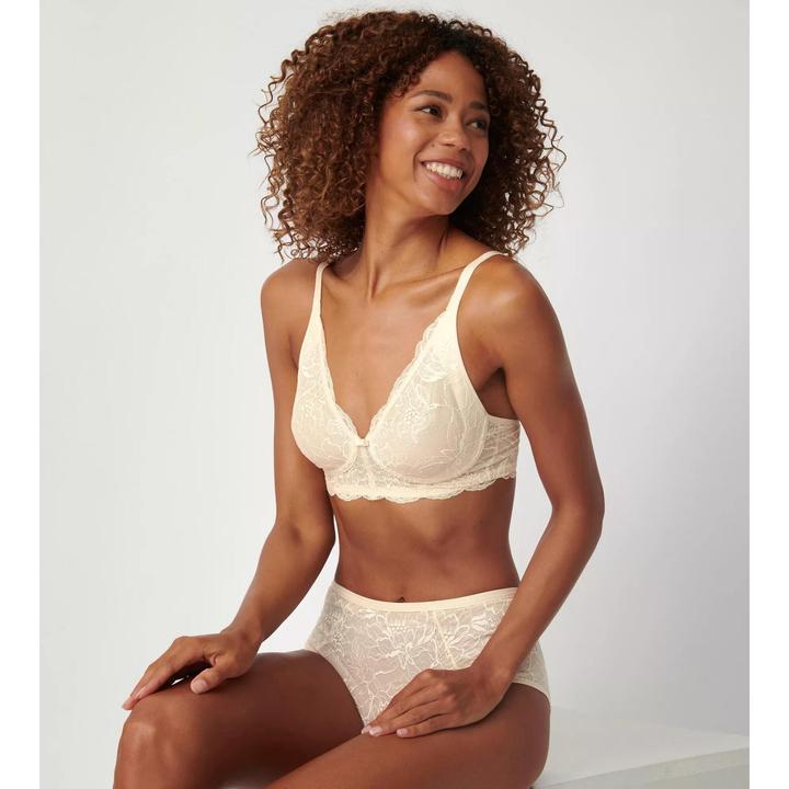 Actual product image Triumph 's bra amourette charm n03 (Single pack, 70 G)