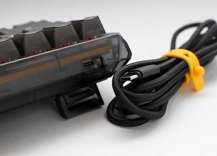 Produktbild Ducky One 3 Aura Black Mini Gaming Tastatur, RGB LED - MX-Silent-Red (US) (Eng. Int., Kabelgebunden)
