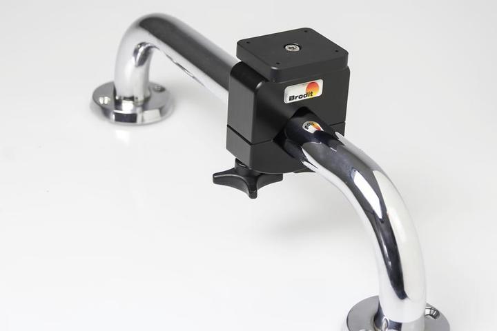 Produktbild Brodit Rohr-Halterung für Rohre mit 29 bis 40mm Durchmesser, Auflagefläche: 50x40mm, mit 2 Flügelm