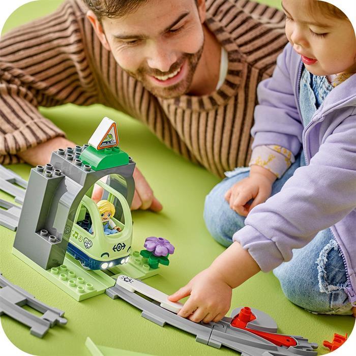 Image du produit LEGO Tunnel ferroviaire et rails - Kit d'extension (10425)