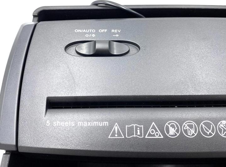Actual product image Media-Tech Document shredder SHREDDER MT215, paper, foil, CD / DVD, credit cards (Strip cut)