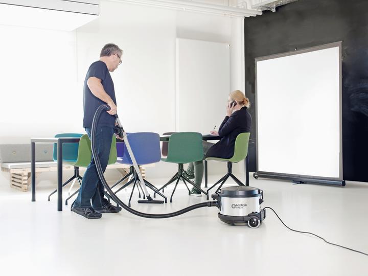 Produktbild Nilfisk VP930 Hepa Basic 220-240V 50/60Hz CH (Trockensauger)