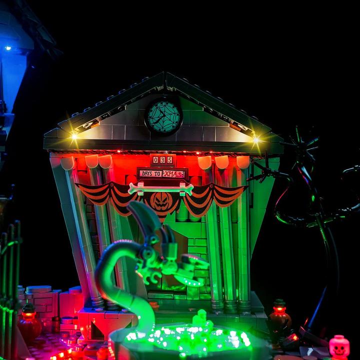 Actual product image BrickBling LED light set for LEGO Tim Burton's Disney film Nightmare Before Christmas (21351) incl. remote