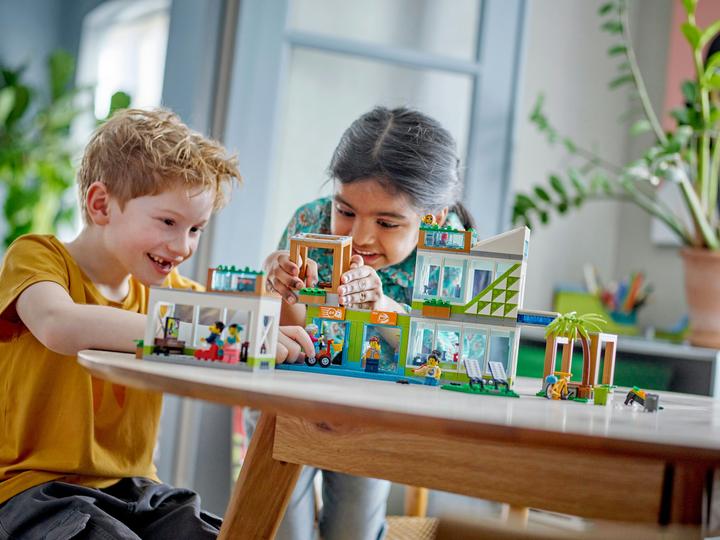 Image du produit LEGO Maison d'appartements (60365, LEGO City)
