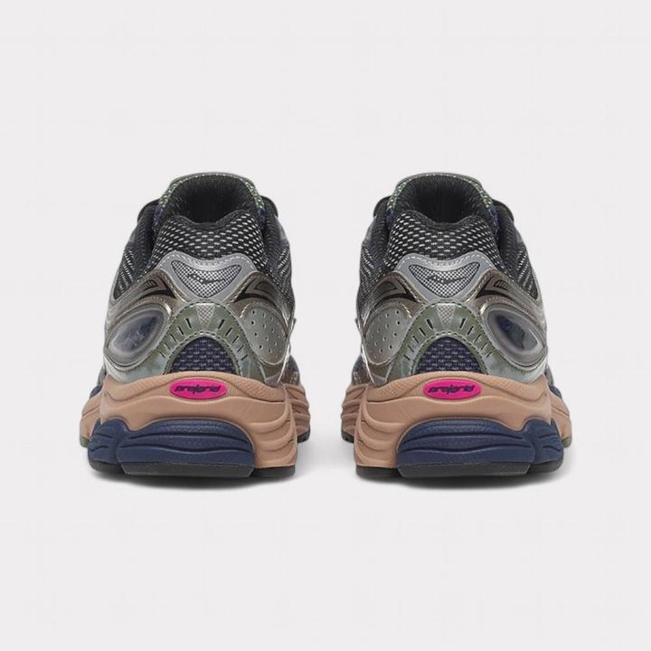 Actual product image Saucony Progrid Omni 9 (41)