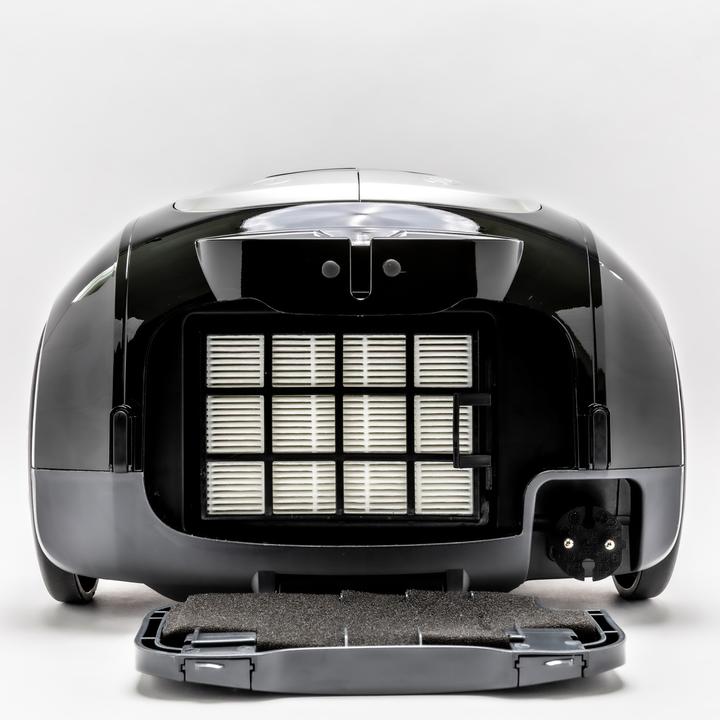 Produktbild Tornado Staubsauger VCBKC800BC / Vacuum cleaner Rot auf Schwarz