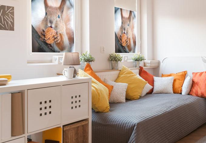 Produktbild Trenddeko Eichhörnchen mit Nuss (30 x 30 cm)