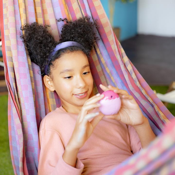 Produktbild Bandai Tamagotchi Pix - Pink (Deutsch, Französisch, Italienisch, Portugiesisch, Englisch)