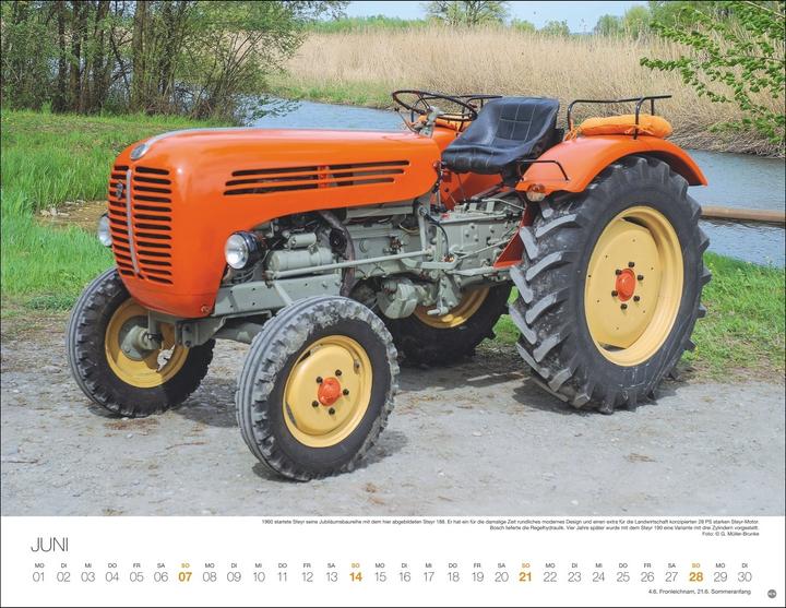 Actual product image Starke Traktoren Posterkalender 2026 (44 x 34 cm)