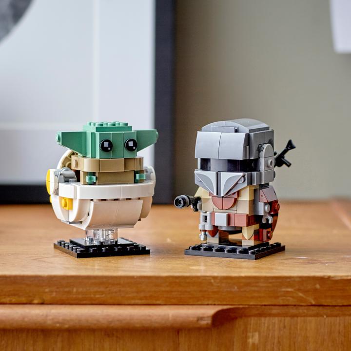 Actual product image LEGO The Mandalorian and the child (75317, LEGO Star Wars)