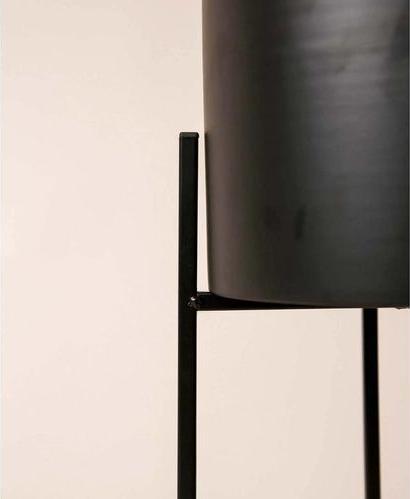 Image du produit Esmée Pot sur pied (21 cm)