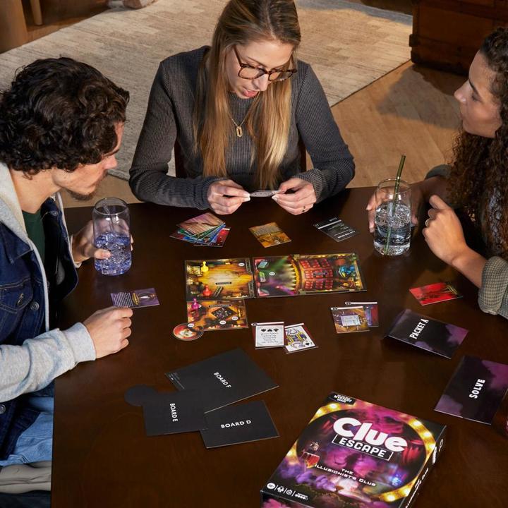 Actual product image Hasbro Gaming Clue Escape: The Illusionist’s Club (English)