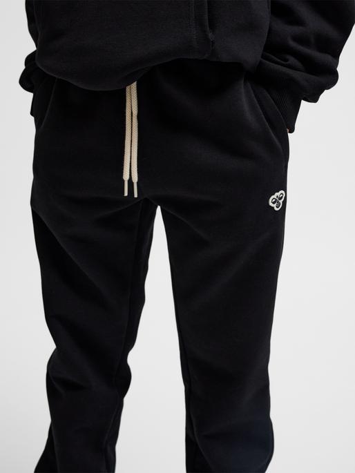 Actual product image hummel Hmljr Loose Sweatpants Bee (146)