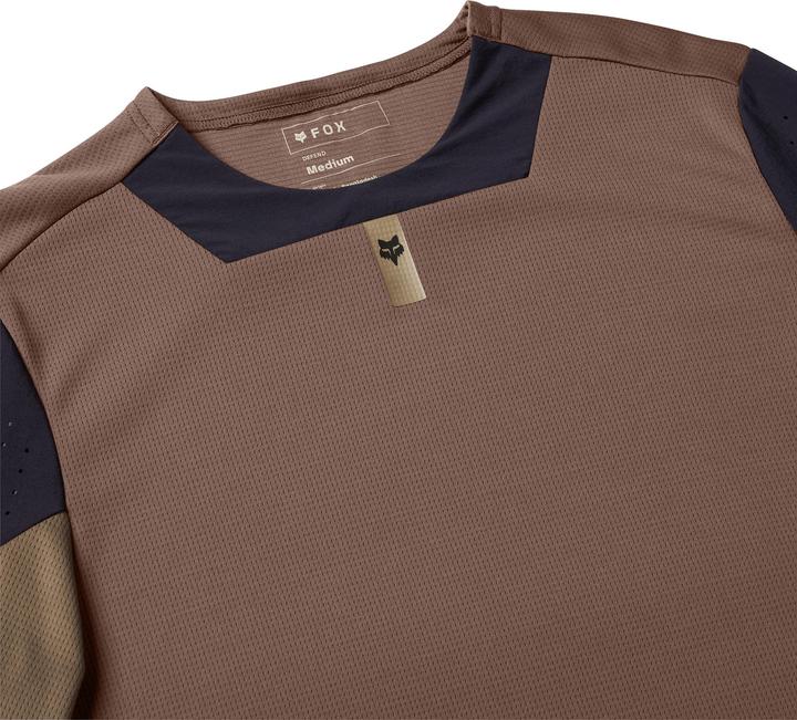 Actual product image Fox Defend SS Jersey (S)
