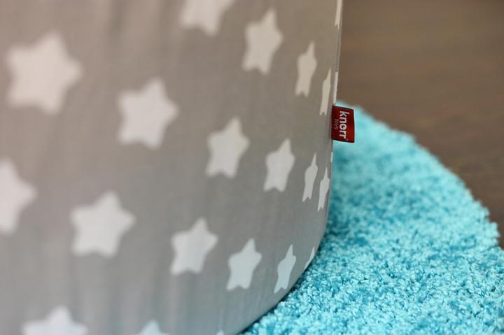 Image du produit Knorrtoys Bällebad soft - "Grey white stars" - 300 balls grey/creme (ca. 6cm Durchmesser)