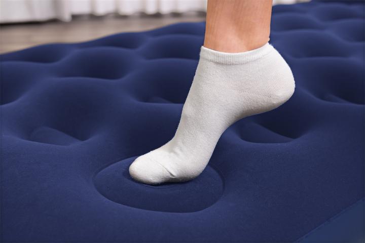 Actual product image Bestway Air Mattress Twin with Built-in Foot Pump 1.88 m x 99 cm x 28 cm