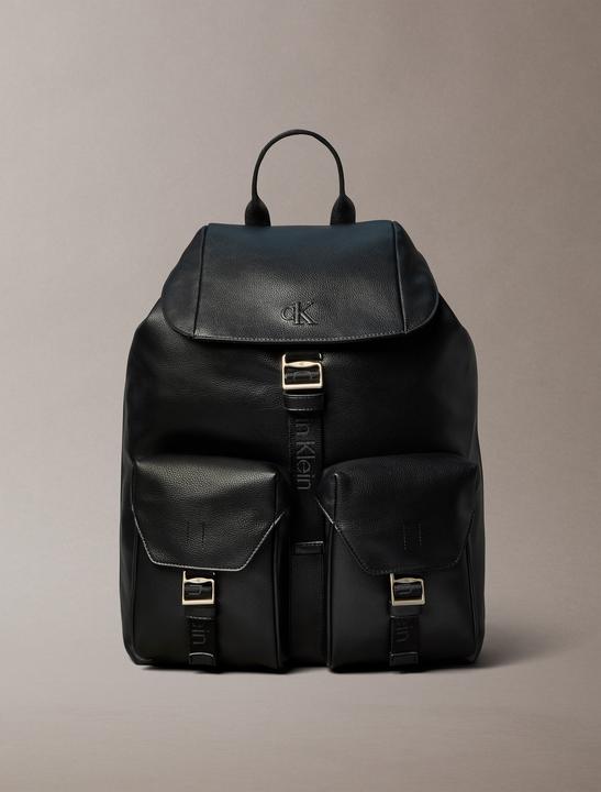 Produktbild Calvin Klein Gurtband-Klappen-Rucksack