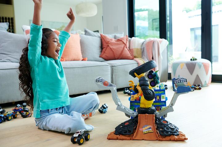 Image du produit Hot Wheels Monster Trucks ARENA SMASHERS™ MEGA-WREX™ VS CRUSHZILLA TAKEDOWN™ Playset