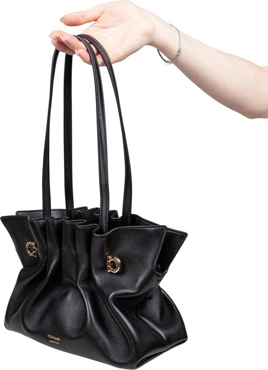 Immagine prodotto Salvatore Ferragamo Ferragamo soft bag in nappa color black