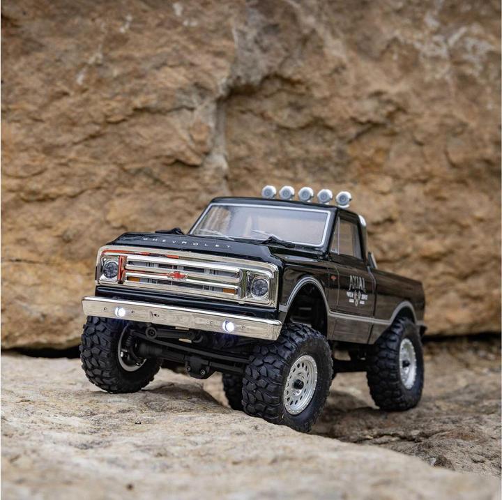 Produktbild Axial Scale Crawler SCX24 1967 Chevrolet C10 V2 Schwarz (RTR Ready-to-Run)